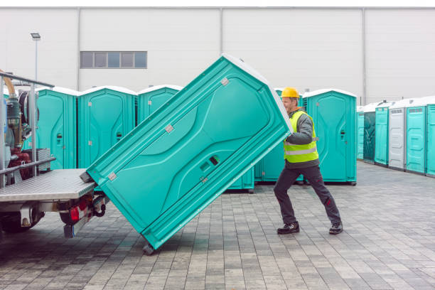 Best Porta potty rental near me  in Easton, CA